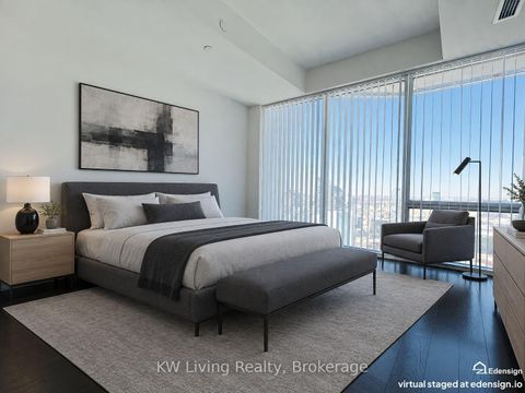 Photo 4 at 6703 - 88 Harbour Street E, Waterfront Communities C1, Toronto