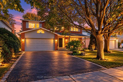 Photo 1 at 124 Abbeywood Trail, Don Mills, Toronto