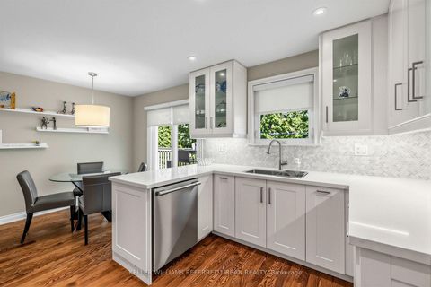 Photo 10 at 124 Abbeywood Trail, Don Mills, Toronto