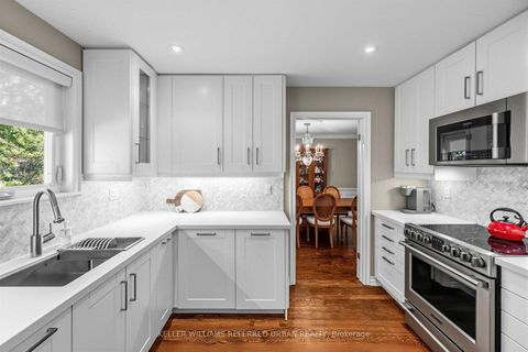 Photo 11 at 124 Abbeywood Trail, Don Mills, Toronto