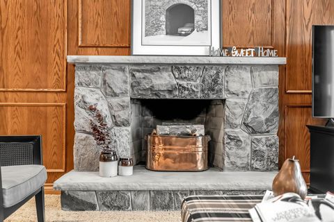 Photo 15 at 124 Abbeywood Trail, Don Mills, Toronto