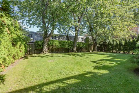 Photo 25 at 124 Abbeywood Trail, Don Mills, Toronto