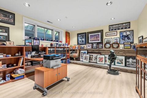 Photo 23 at 4 Abrams Place, Windfields, Toronto