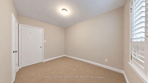 Photo 2 at 35 Florens Avenue, Birchmount, Toronto