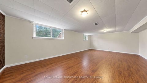 Photo 6 at 35 Florens Avenue, Birchmount, Toronto
