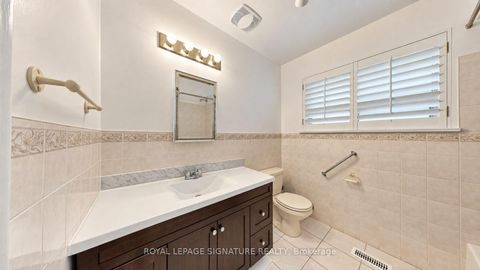 Photo 9 at 35 Florens Avenue, Birchmount, Toronto