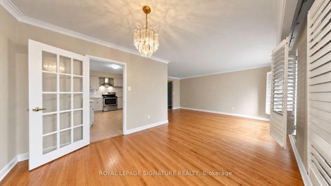 Photo 11 at 35 Florens Avenue, Birchmount, Toronto