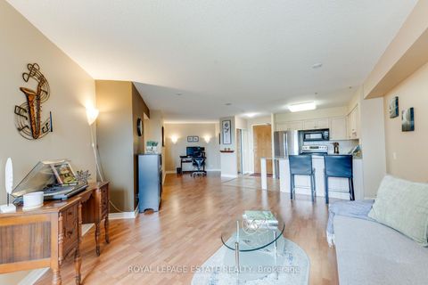 Photo 5 at 623 - 1720 Eglinton Avenue E, Victoria Village, Toronto