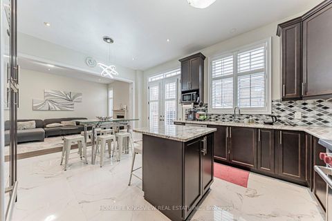 Photo 17 at 61 Ross Vennare Crescent, Kleinburg, Vaughan