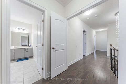 Photo 31 at 61 Ross Vennare Crescent, Kleinburg, Vaughan