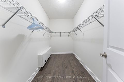 Photo 32 at 61 Ross Vennare Crescent, Kleinburg, Vaughan