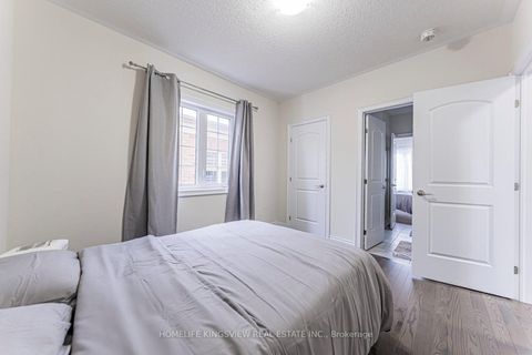 Photo 36 at 61 Ross Vennare Crescent, Kleinburg, Vaughan