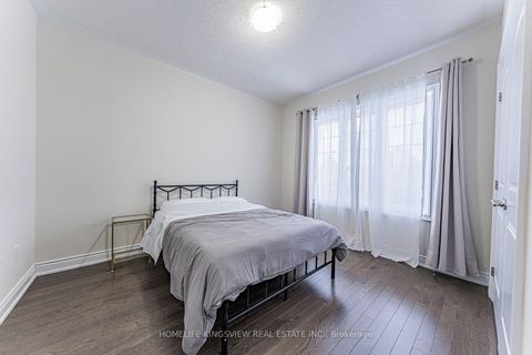 Photo 38 at 61 Ross Vennare Crescent, Kleinburg, Vaughan
