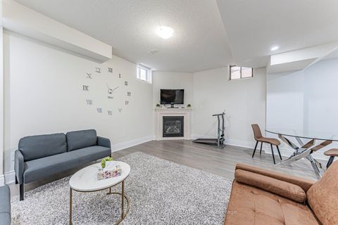 Photo 43 at 61 Ross Vennare Crescent, Kleinburg, Vaughan