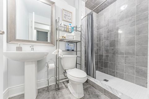 Photo 45 at 61 Ross Vennare Crescent, Kleinburg, Vaughan
