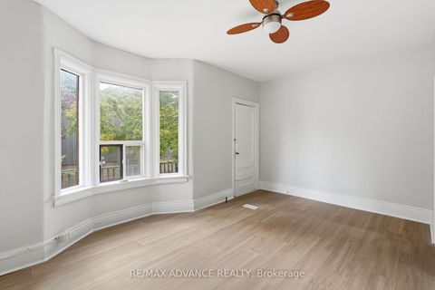 Photo 22 at 82A Augusta Avenue, Chinatown, Toronto