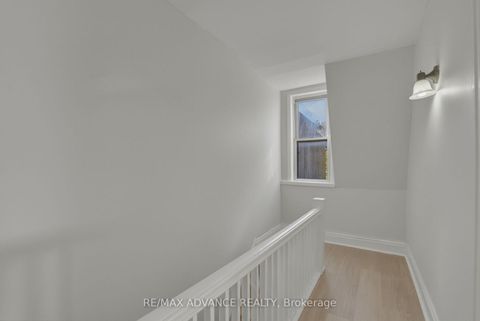 Photo 35 at 82A Augusta Avenue, Chinatown, Toronto