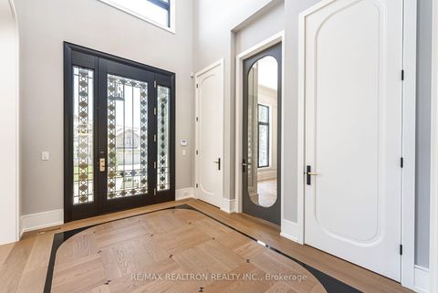 Photo 1 at 28 Scott Drive, South Richvale, Richmond Hill