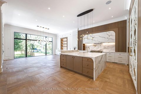 Photo 9 at 28 Scott Drive, South Richvale, Richmond Hill