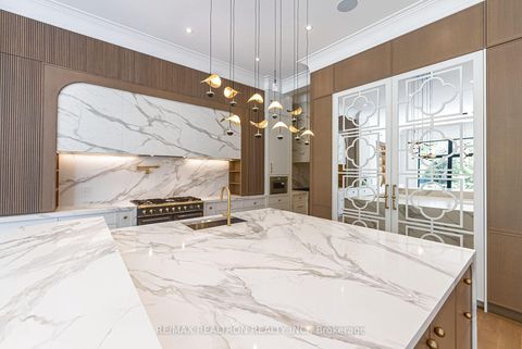 Photo 13 at 28 Scott Drive, South Richvale, Richmond Hill
