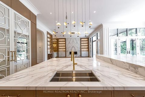 Photo 16 at 28 Scott Drive, South Richvale, Richmond Hill