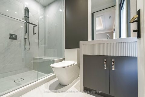 Photo 36 at 28 Scott Drive, South Richvale, Richmond Hill