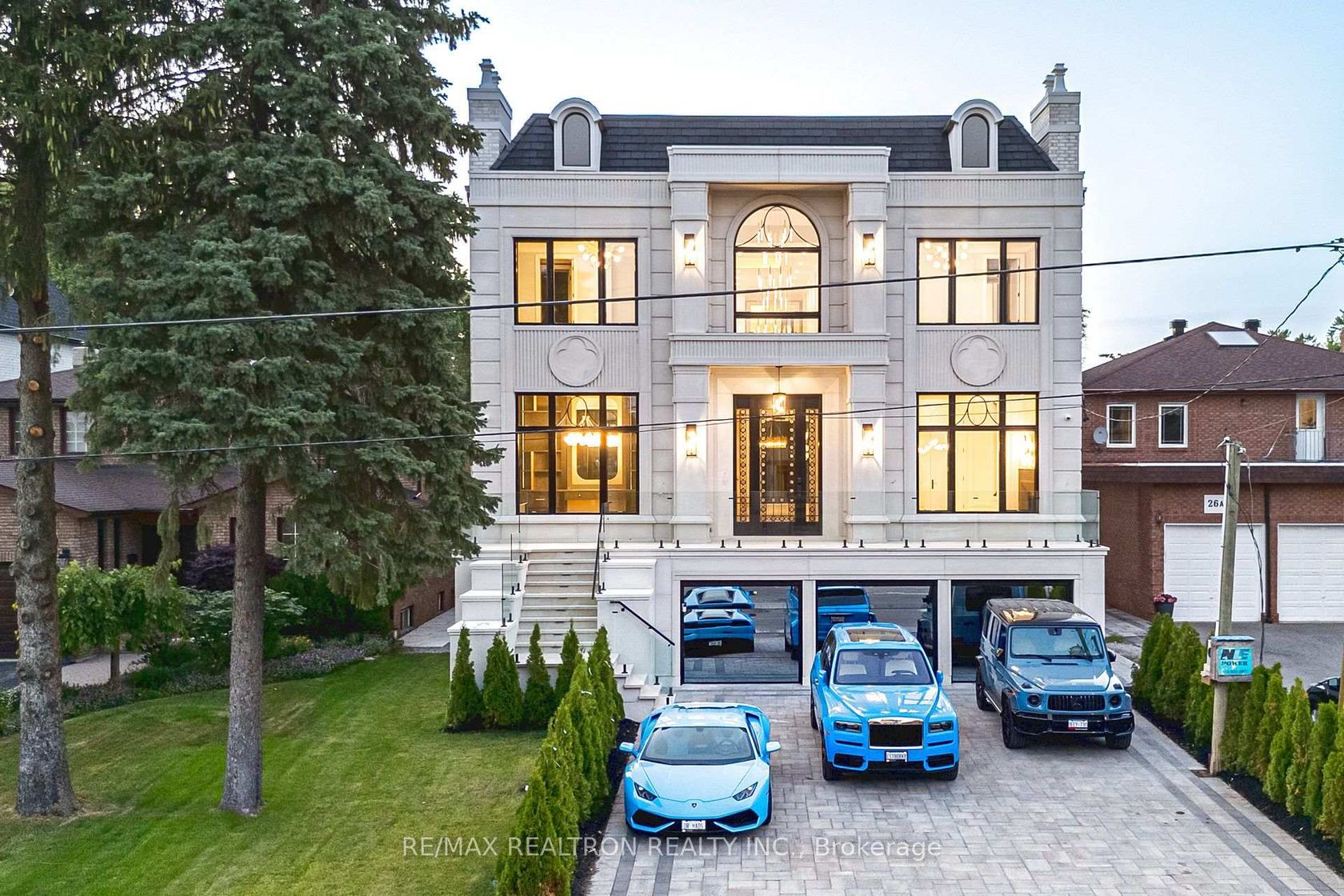 28 Scott Drive, South Richvale, Richmond Hill photo number 2
