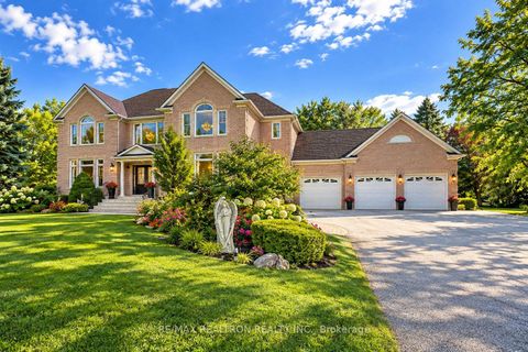 Photo 13 at 8 Country Heights Drive, Rural Richmond Hill, Richmond Hill
