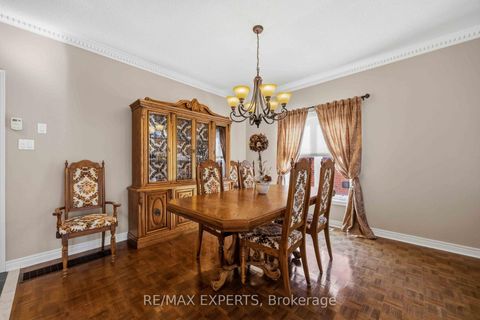 Photo 7 at 93 Velmar Drive, East Woodbridge, Vaughan