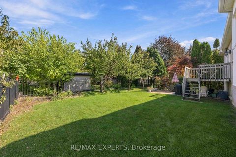 Photo 42 at 93 Velmar Drive, East Woodbridge, Vaughan