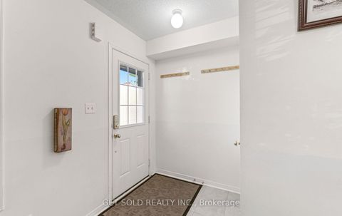 Photo 2 at 33 Sergio Marchi Street, CFB, Toronto