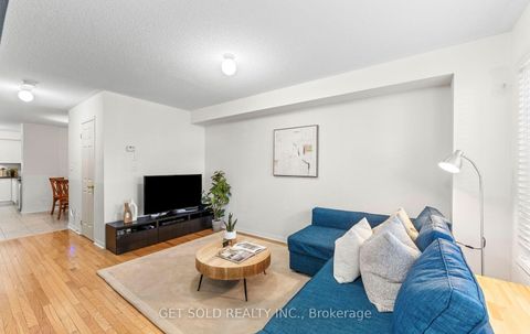 Photo 6 at 33 Sergio Marchi Street, CFB, Toronto