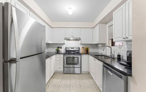 Photo 13 at 33 Sergio Marchi Street, CFB, Toronto
