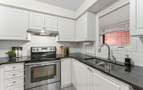 Photo 15 at 33 Sergio Marchi Street, CFB, Toronto