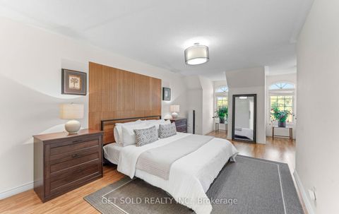 Photo 17 at 33 Sergio Marchi Street, CFB, Toronto