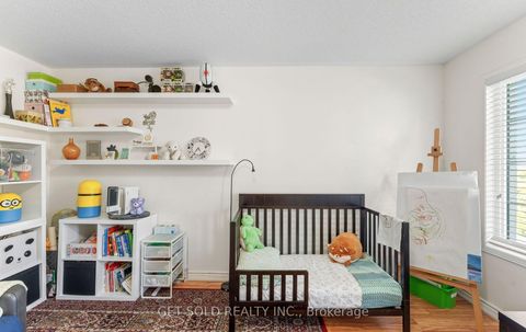 Photo 29 at 33 Sergio Marchi Street, CFB, Toronto
