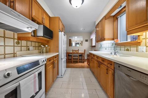 Photo 7 at 15 Craiglee Drive, Cliffside, Toronto