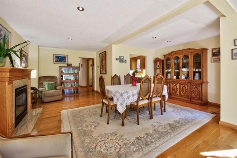 Photo 10 at 15 Craiglee Drive, Cliffside, Toronto