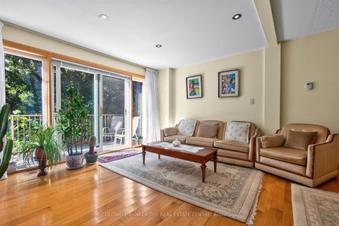 Photo 13 at 15 Craiglee Drive, Cliffside, Toronto