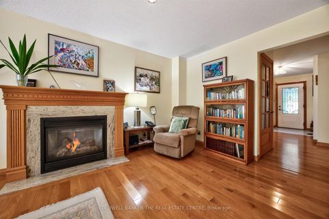 Photo 15 at 15 Craiglee Drive, Cliffside, Toronto