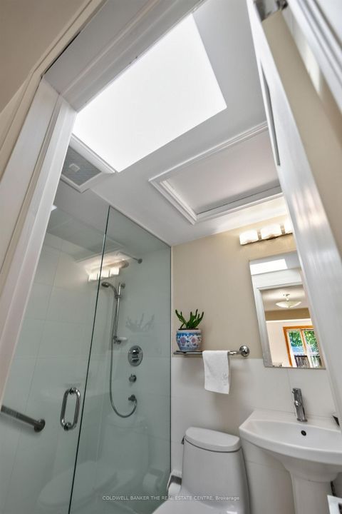 Photo 23 at 15 Craiglee Drive, Cliffside, Toronto