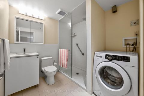 Photo 36 at 15 Craiglee Drive, Cliffside, Toronto