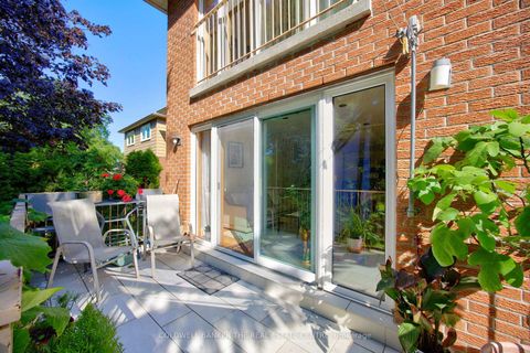 Photo 39 at 15 Craiglee Drive, Cliffside, Toronto