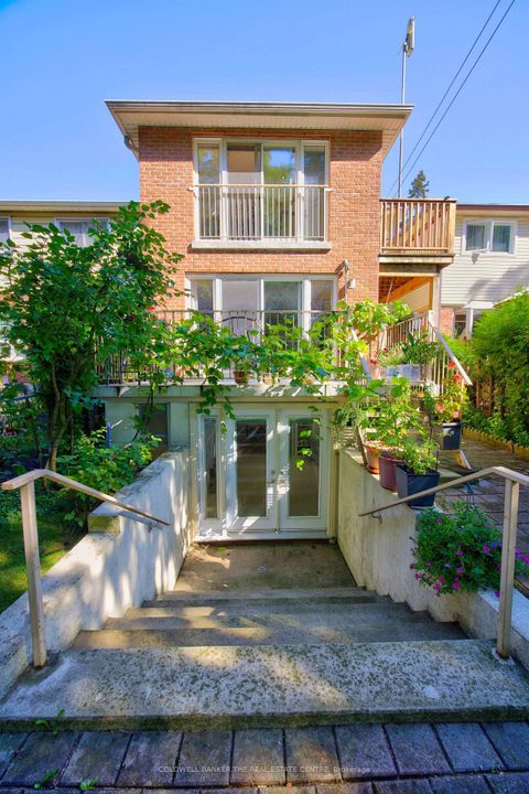 Photo 40 at 15 Craiglee Drive, Cliffside, Toronto