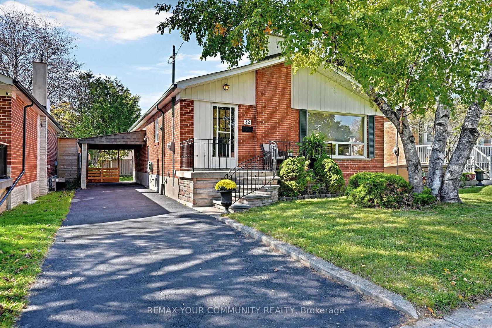 42 Beacon Road, Dorset Park, Toronto 