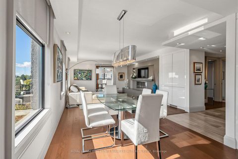 Photo 4 at 8 - 423 Avenue Road, St. Clair, Toronto