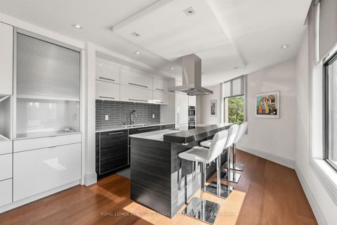 Photo 5 at 8 - 423 Avenue Road, St. Clair, Toronto