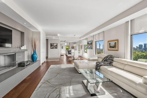 Photo 10 at 8 - 423 Avenue Road, St. Clair, Toronto