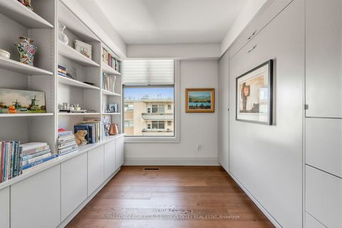 Photo 13 at 8 - 423 Avenue Road, St. Clair, Toronto