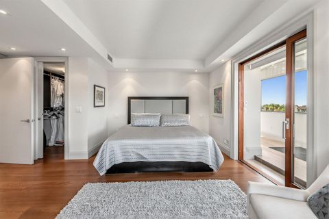 Photo 16 at 8 - 423 Avenue Road, St. Clair, Toronto